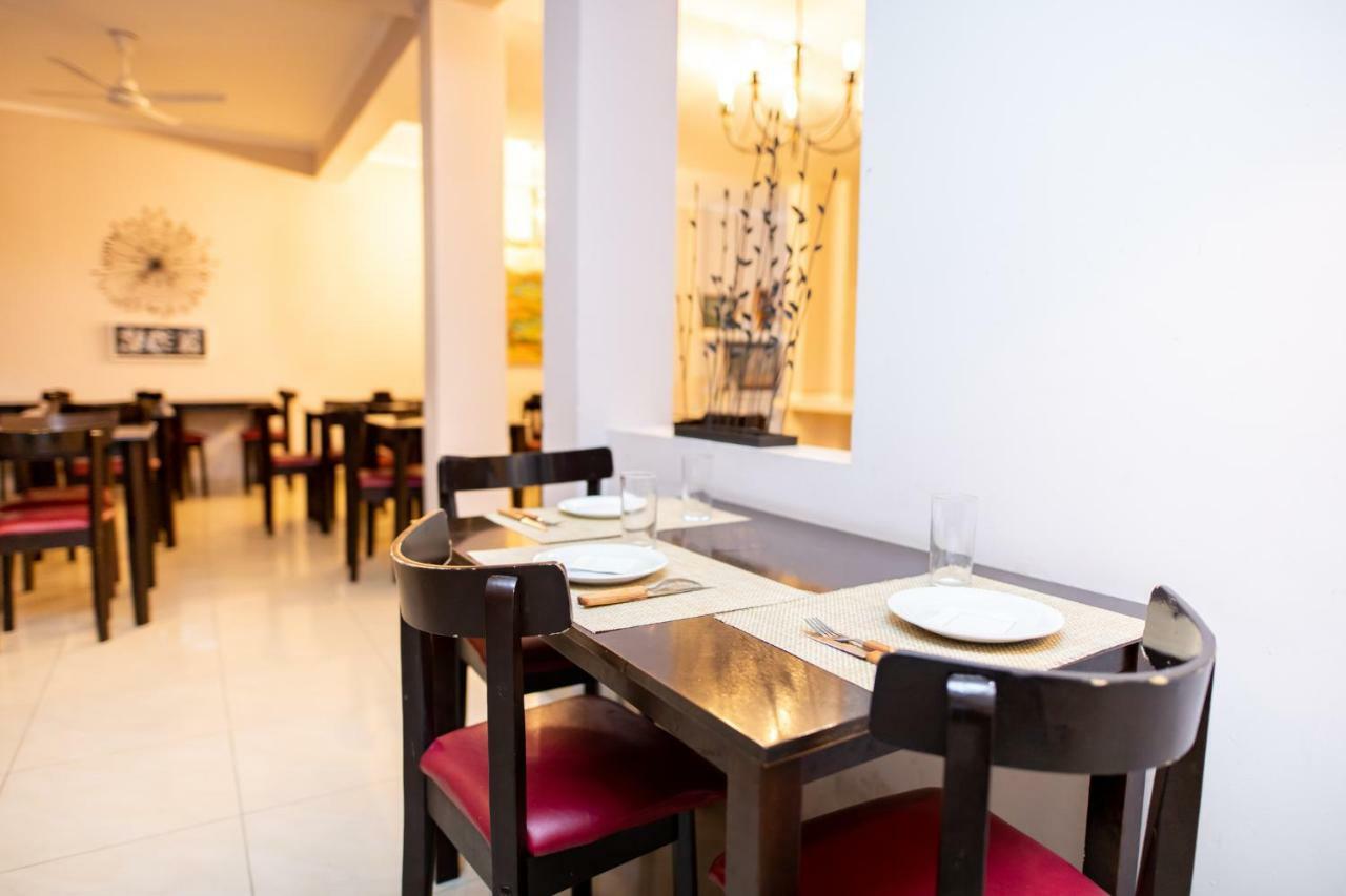 Hotel Solano Santiago del Estero Buitenkant foto