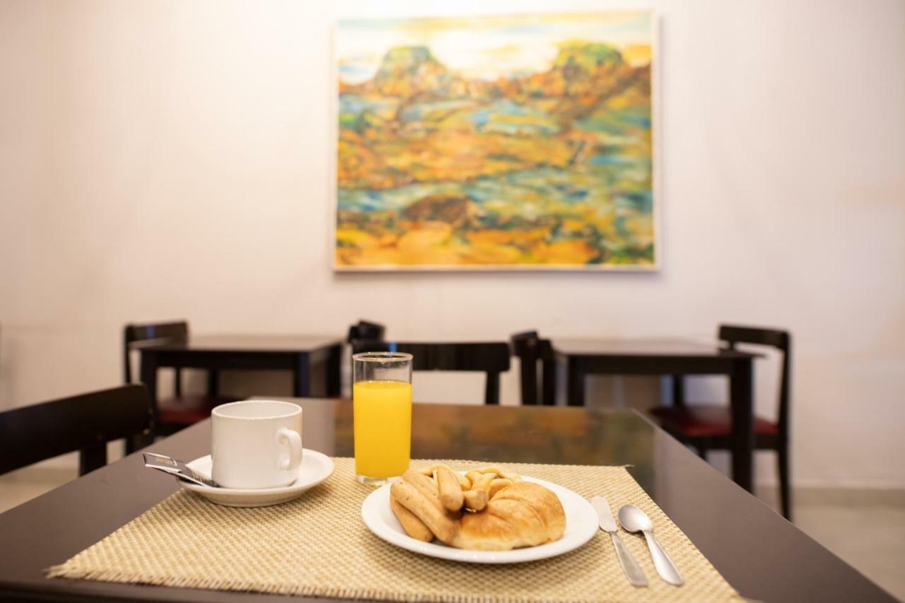 Hotel Solano Santiago del Estero Buitenkant foto